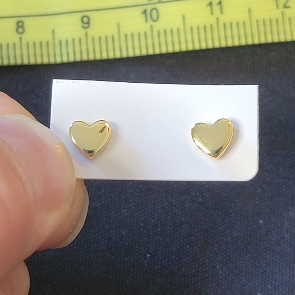 Heart studs